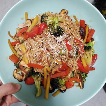 asia-nudeln-mit-gemuese